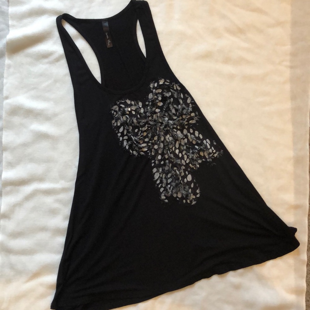 Lemon Tree Boutique Flowy Tank w/ Bow appliqué